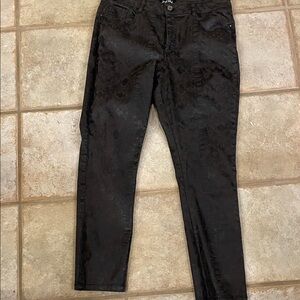 Joseph Ribkoff Snake Print Pants. 16
